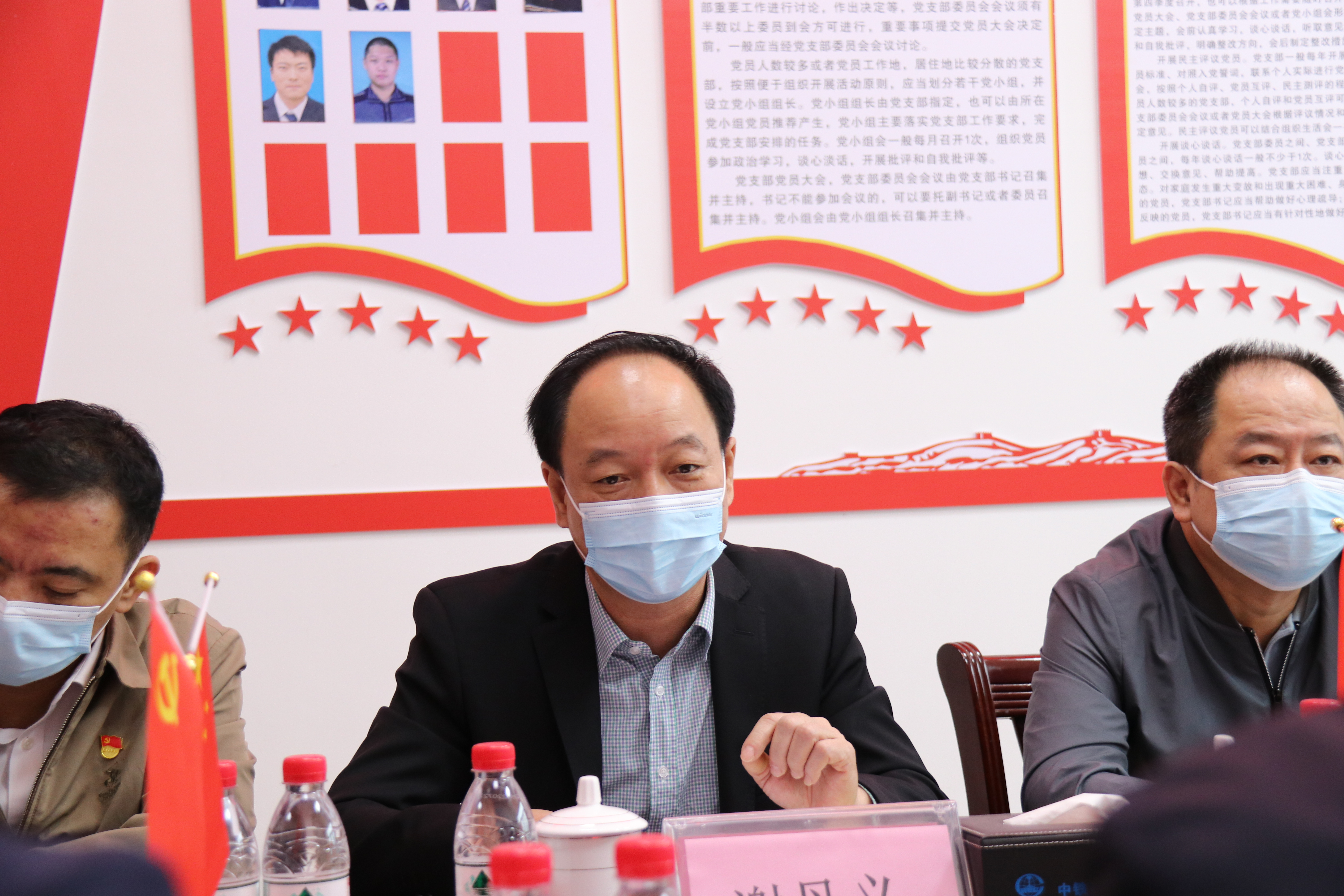 結對共建激活力，攜手共譜清廉篇 ----萬豐地産公司黨總支與中鐵(tiě)建工集團萬豐•新新傳奇三期工程項目黨支部開(kāi)展“結對共建”活動